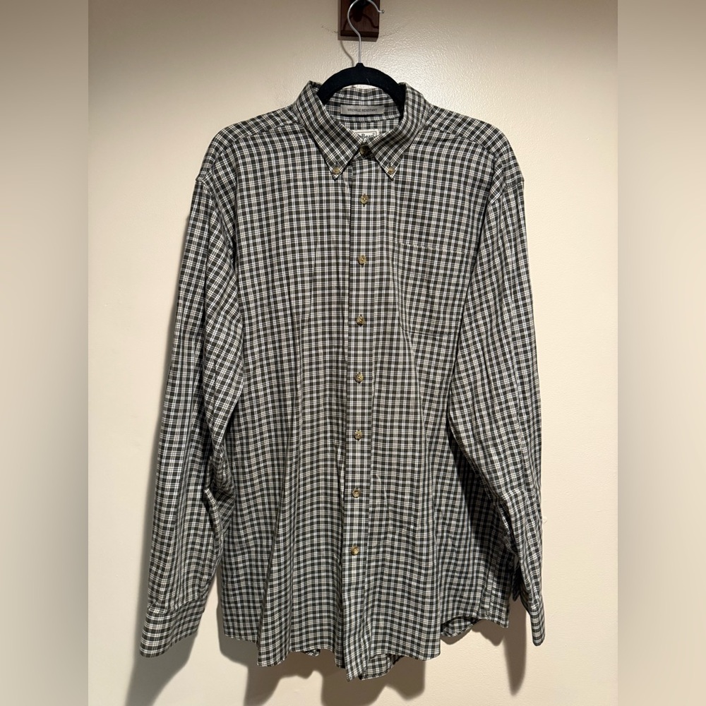 L.L. Bean Wrinkle Resistant Button-Down Shirt XL tall